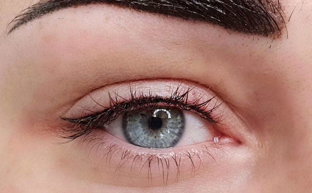 lash enhancement in banbury at brows by jo with semi permanent eyeliner
